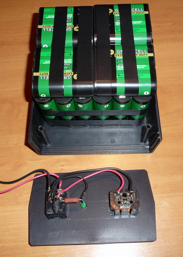 zdroj oteven hotov baterie